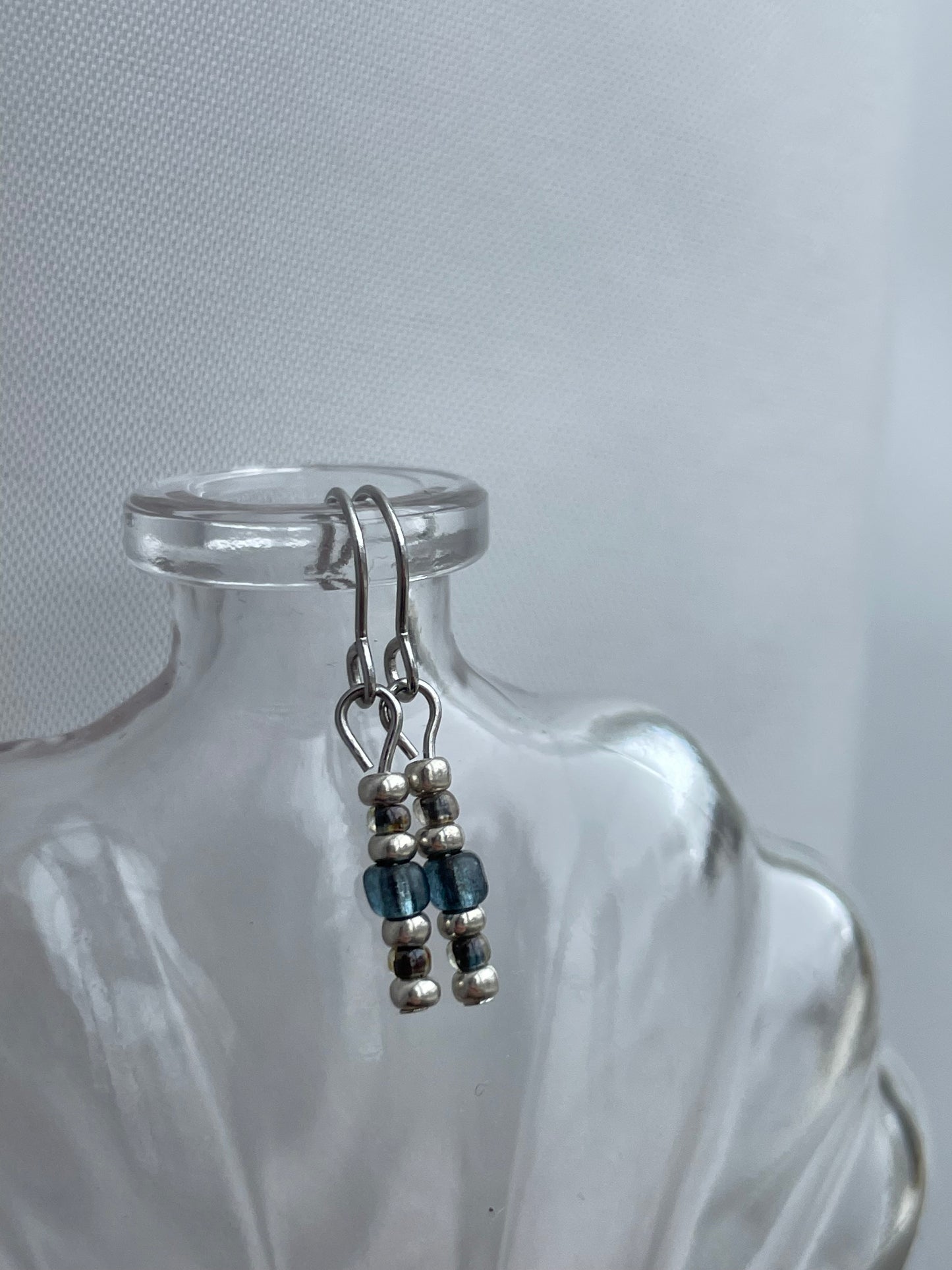Tomu - Cool Toned Minimal Earrings