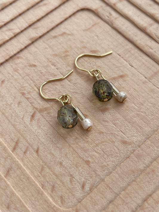 Niko - Warm Toned Minimal Earrings